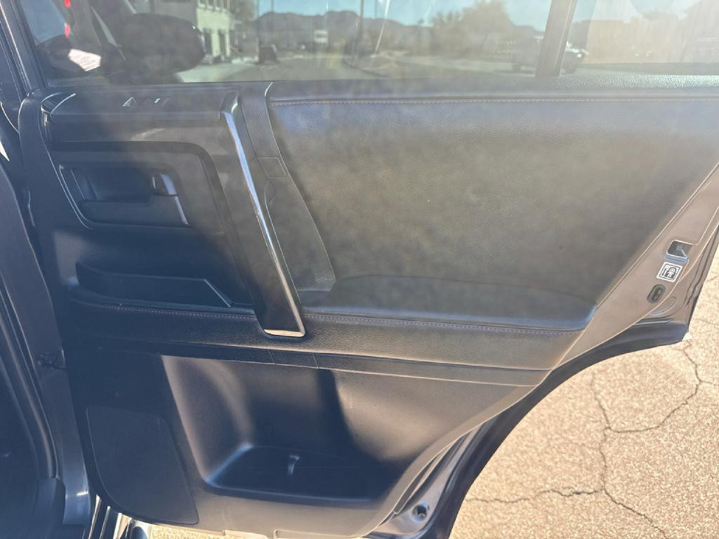 2016 Toyota 4Runner Image 41