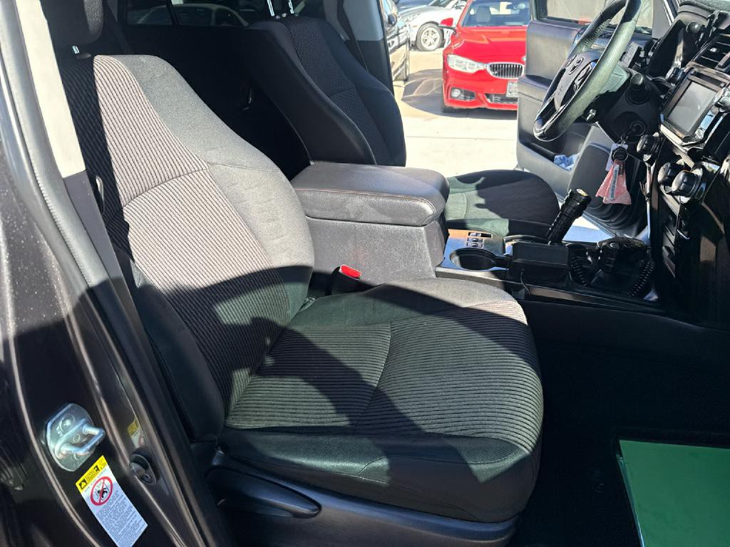 2016 Toyota 4Runner Image 42