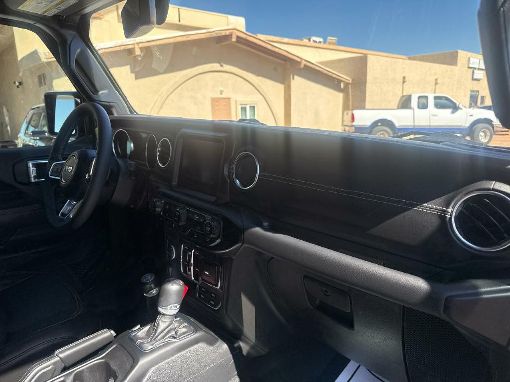 2023 Jeep Wrangler Image 19