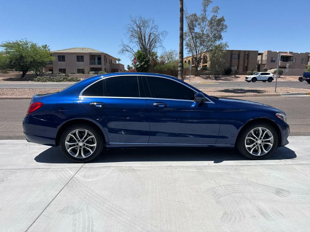2017 Mercedes-Benz C-Class Image 4