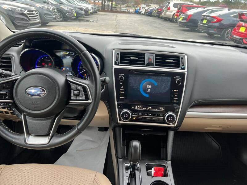 2019 Subaru Outback Image 12