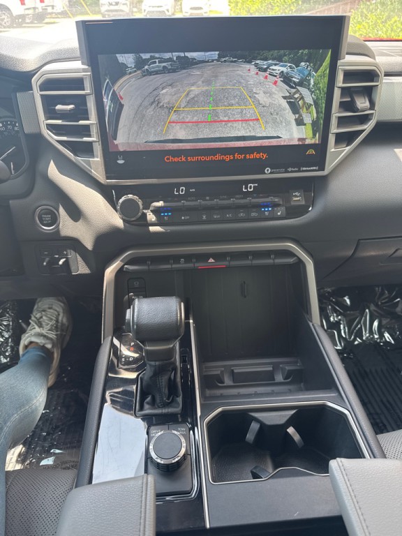 2022 Toyota Tundra Image 11