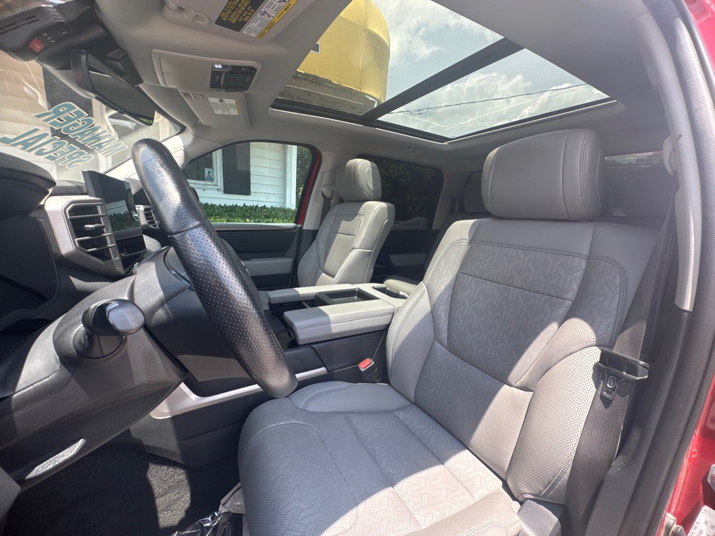 2022 Toyota Tundra Image 14