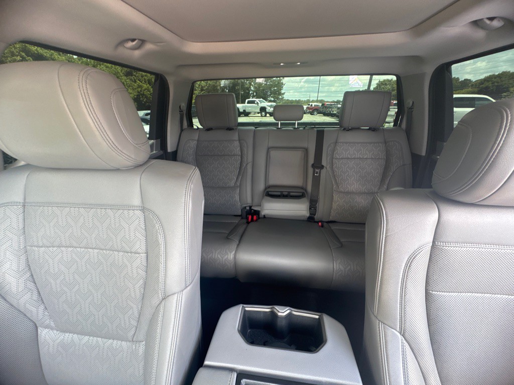 2022 Toyota Tundra Image 16
