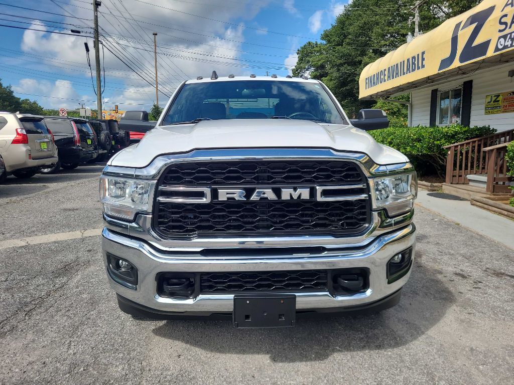 2021 RAM 3500 Image 2