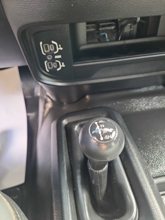 2021 RAM 3500 Image 16