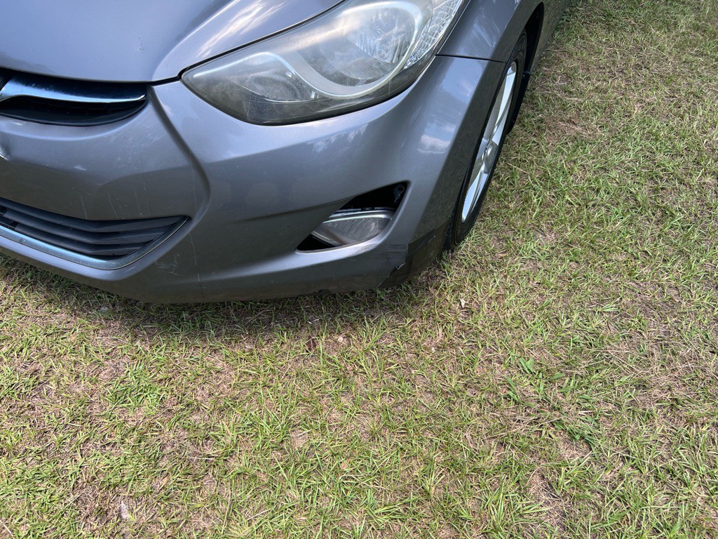 2013 Hyundai Elantra Image 2