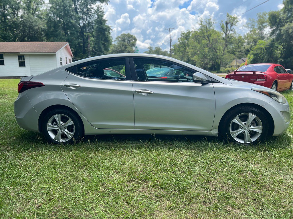 2016 Hyundai Elantra Image 4
