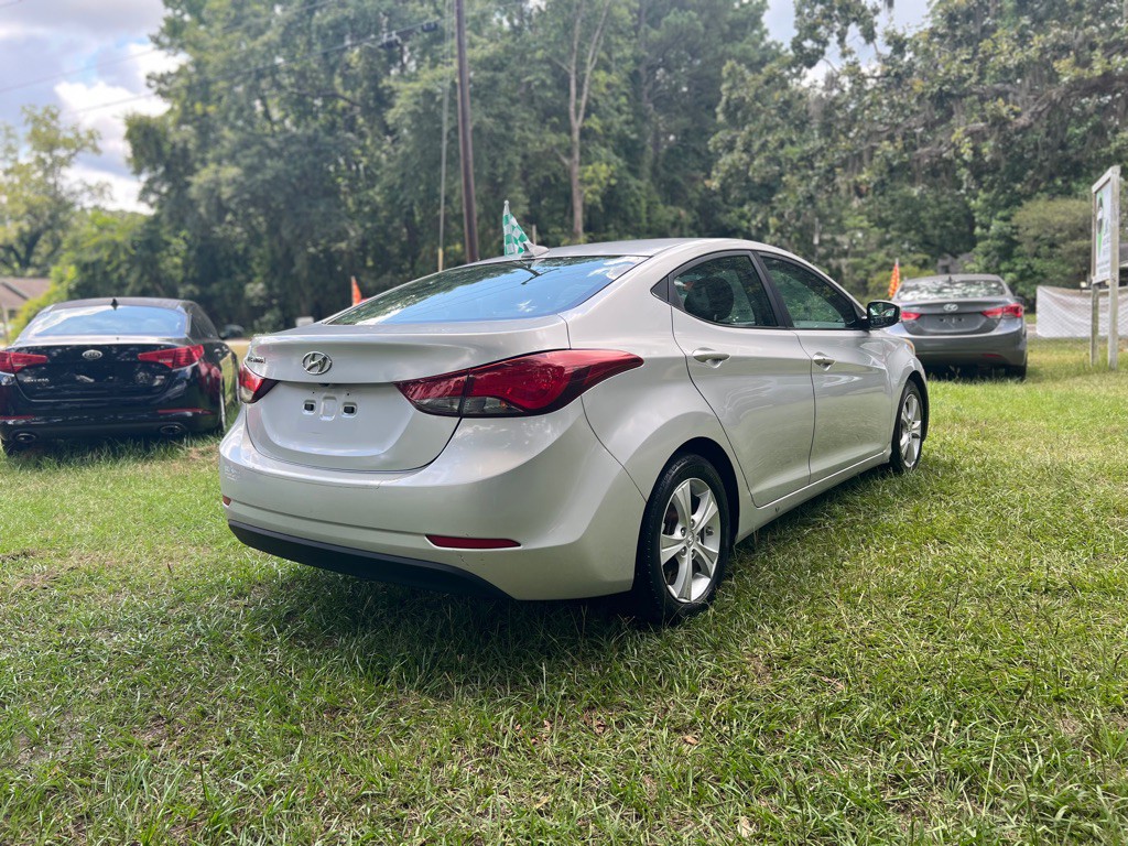 2016 Hyundai Elantra Image 5