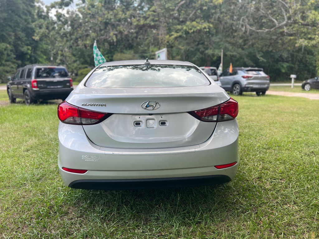 2016 Hyundai Elantra Image 6