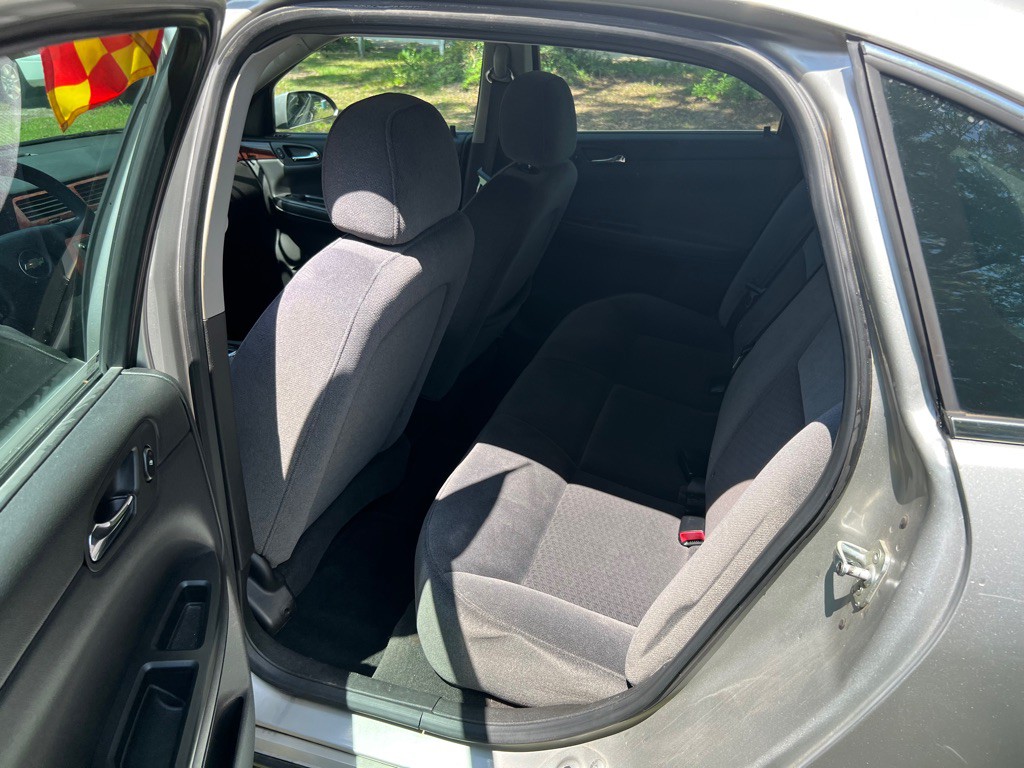 2008 Chevrolet Impala Image 11