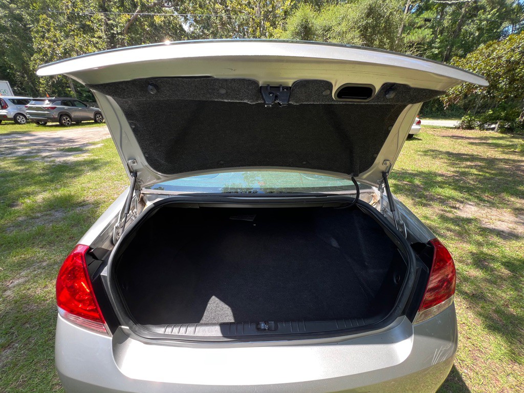2008 Chevrolet Impala Image 13