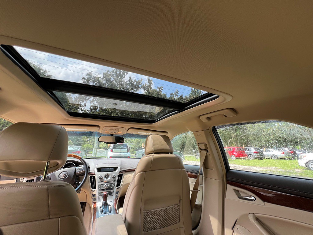 2010 Cadillac CTS Image 13