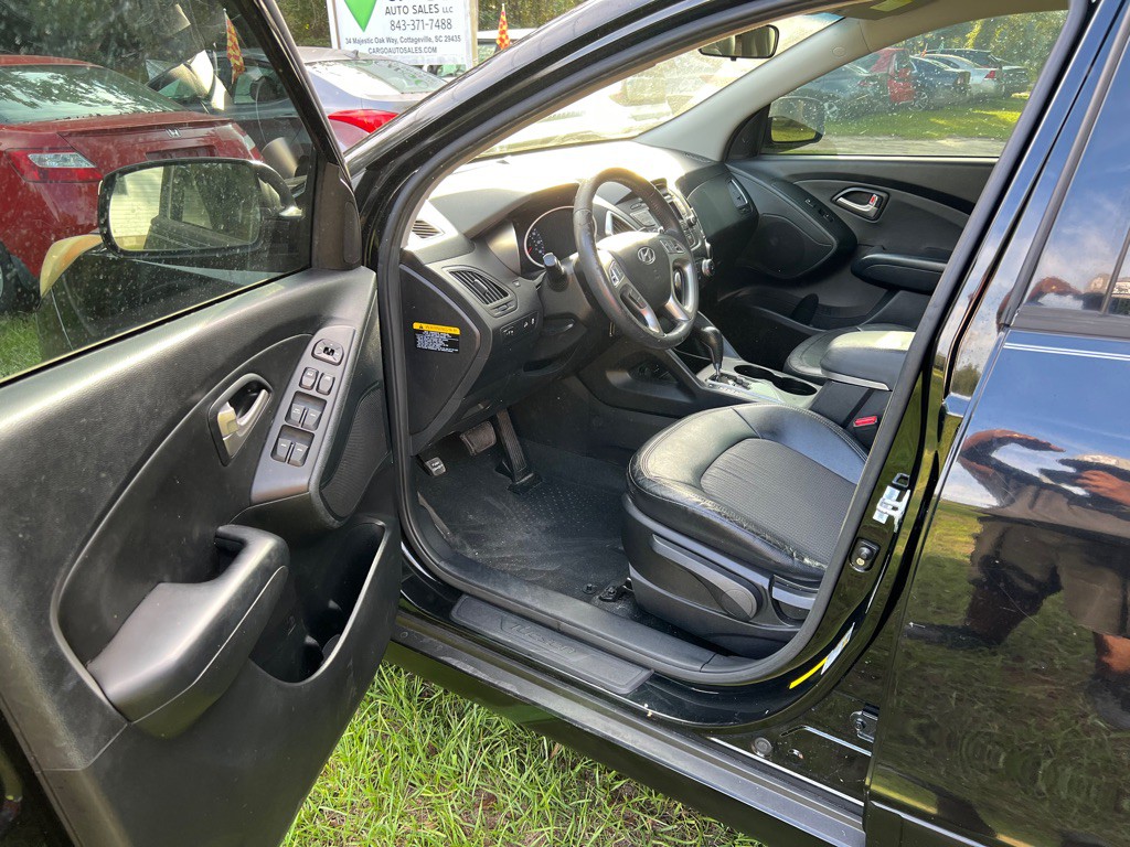 2012 Hyundai Tucson Image 9