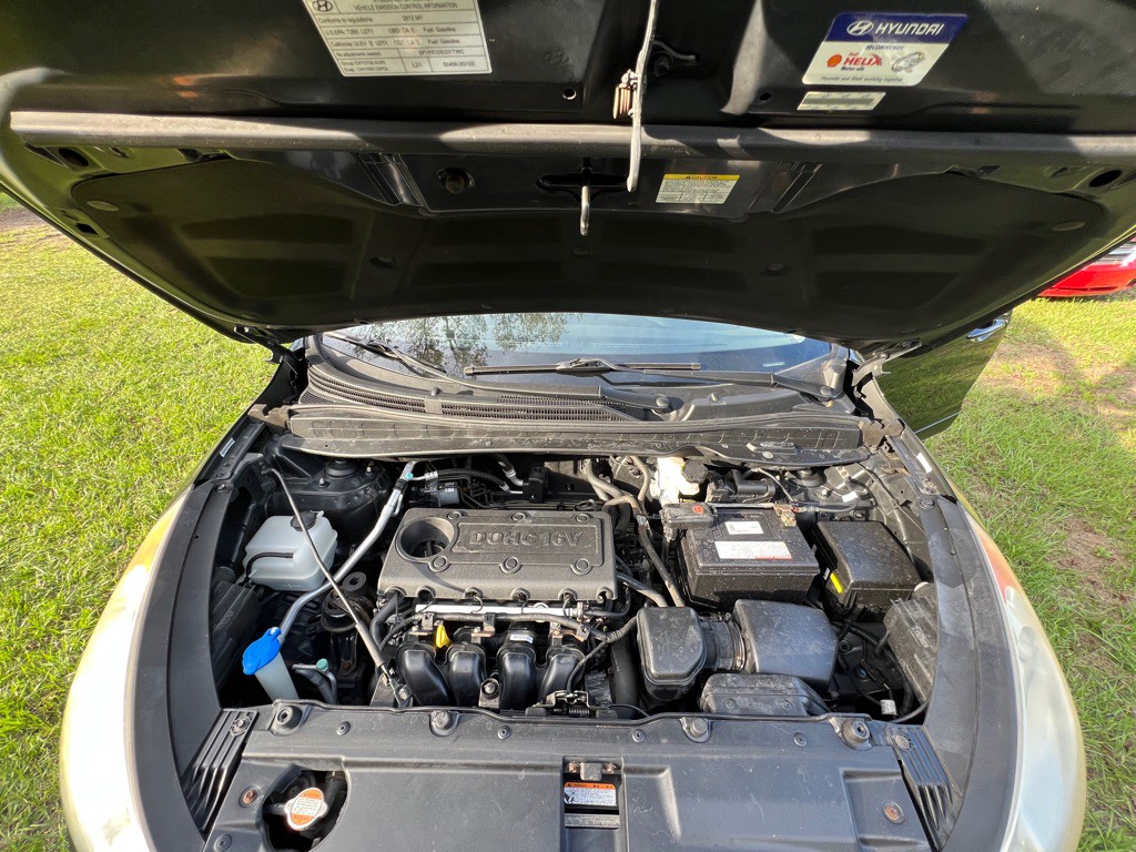 2012 Hyundai Tucson Image 14