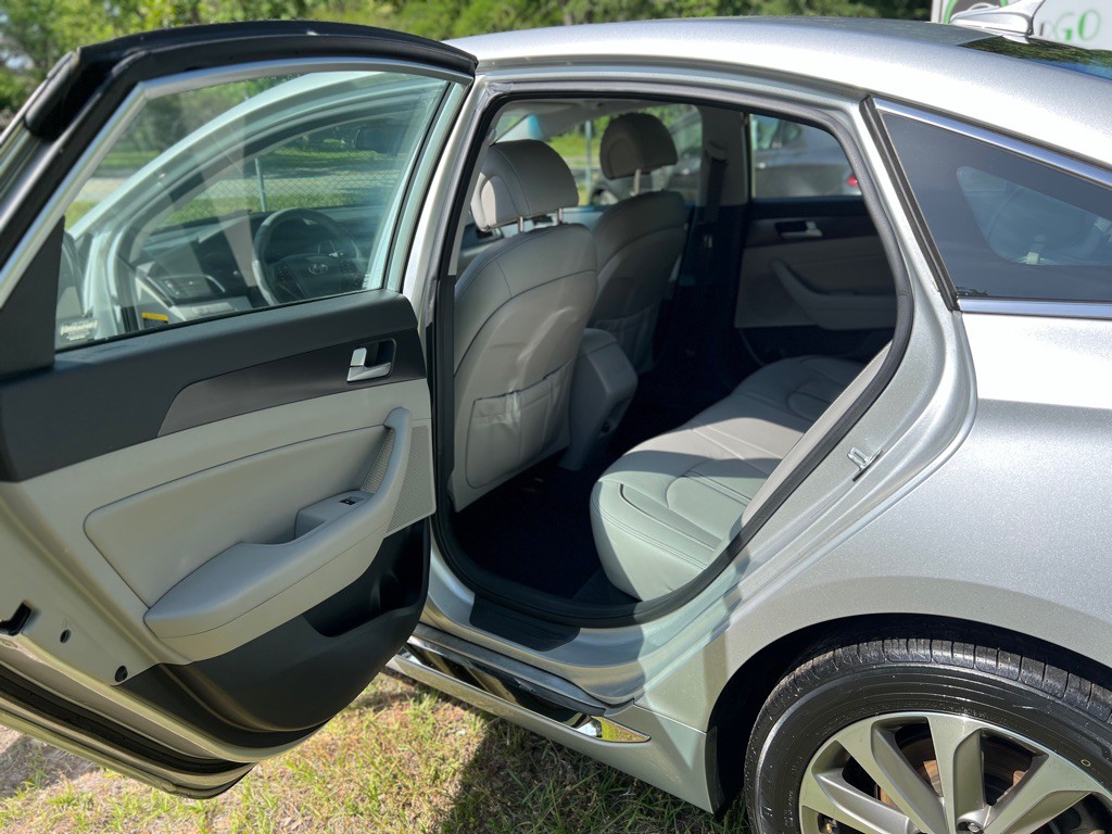 2016 Hyundai Sonata Image 12