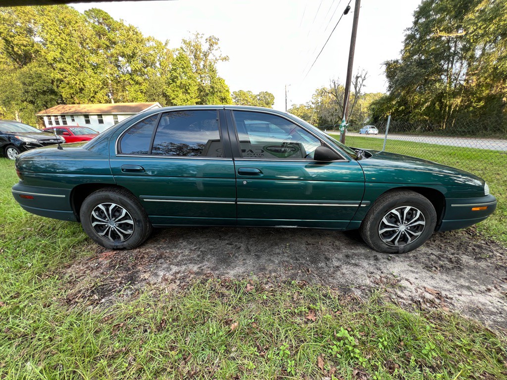 1999 Chevrolet Lumina Image 4