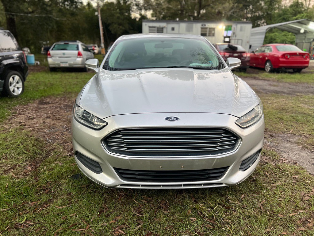 2015 Ford Fusion Image 2