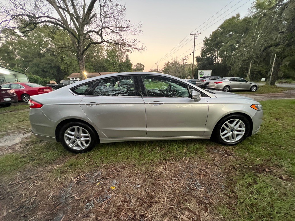 2015 Ford Fusion Image 4