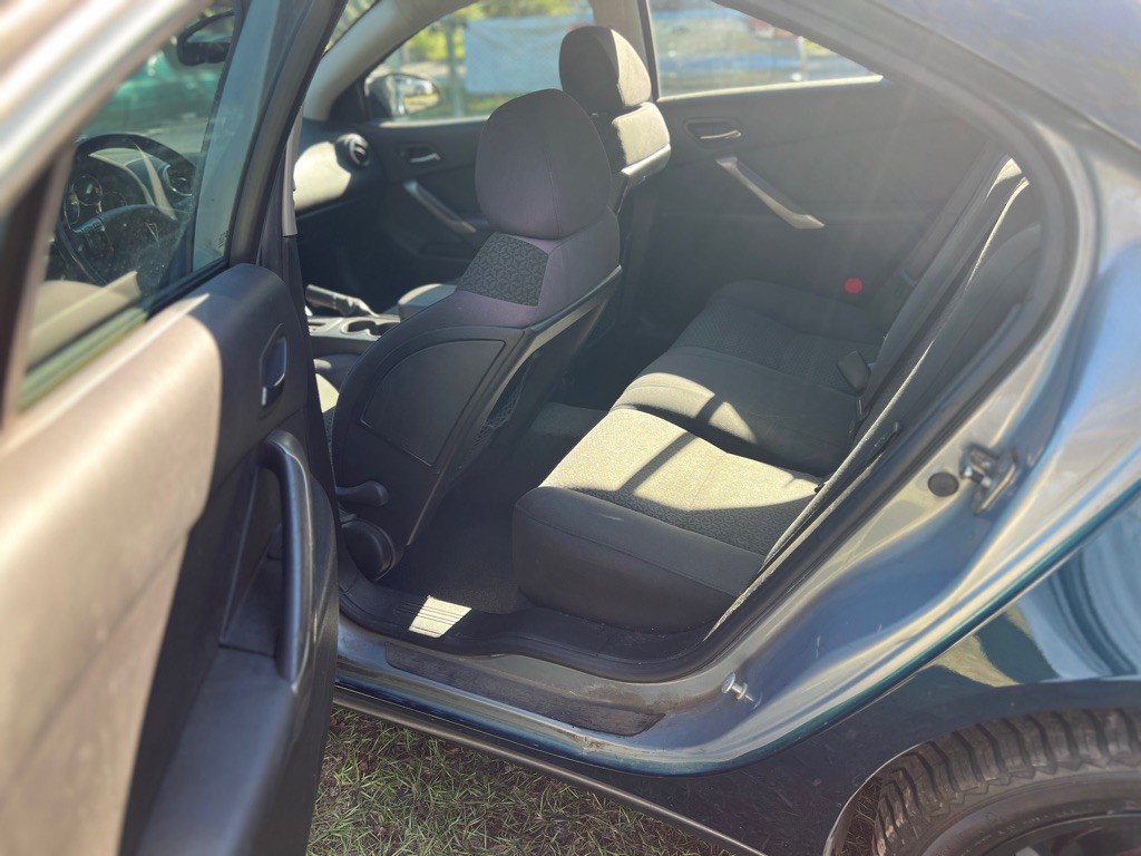2008 Pontiac G6 Image 10