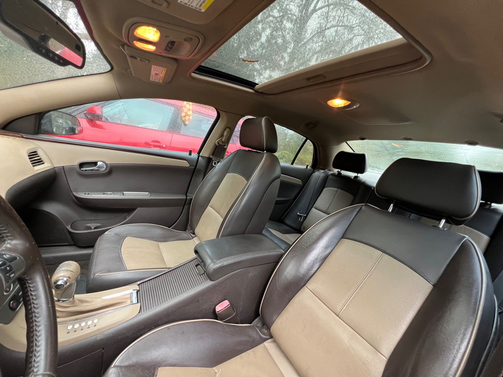 2009 Chevrolet Malibu Image 10