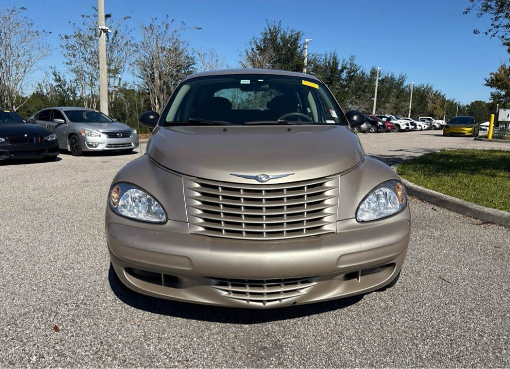 2005 Chrysler PT Cruiser Image 2