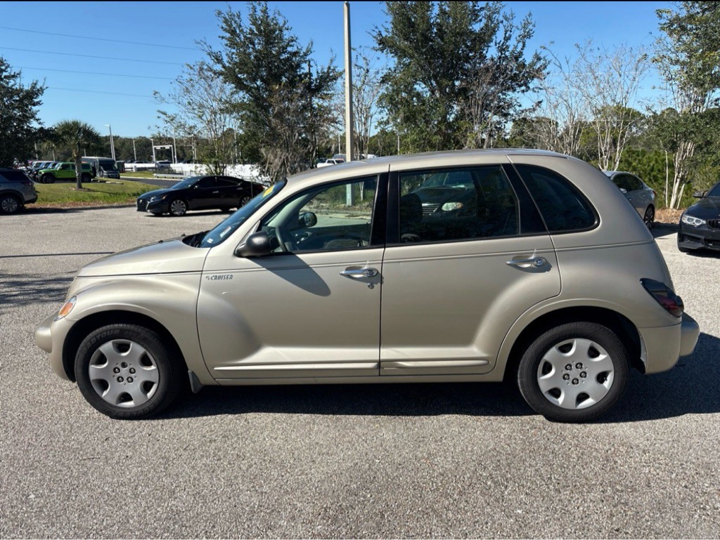 2005 Chrysler PT Cruiser Image 8