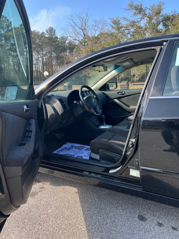 2012 Nissan Altima Image 9