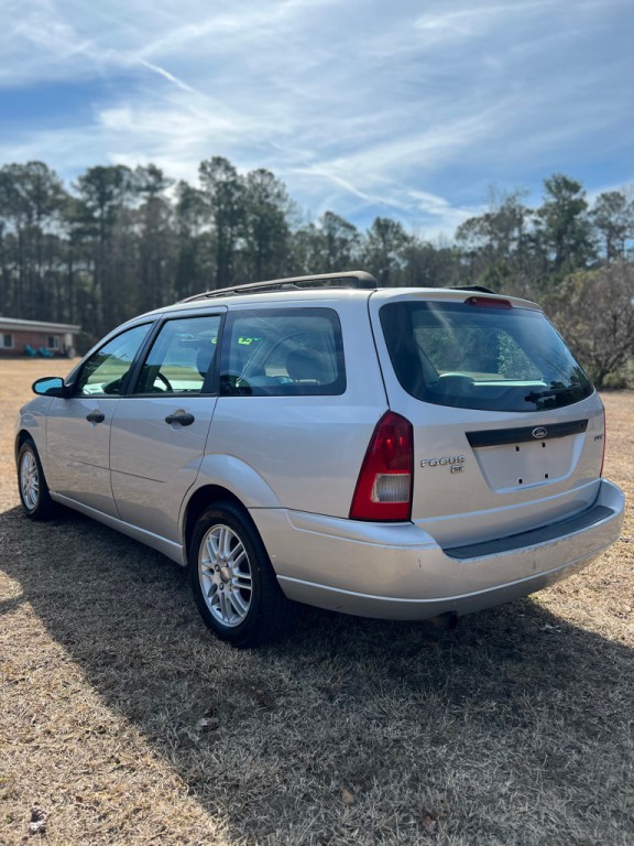 2005 Ford Focus Image 7