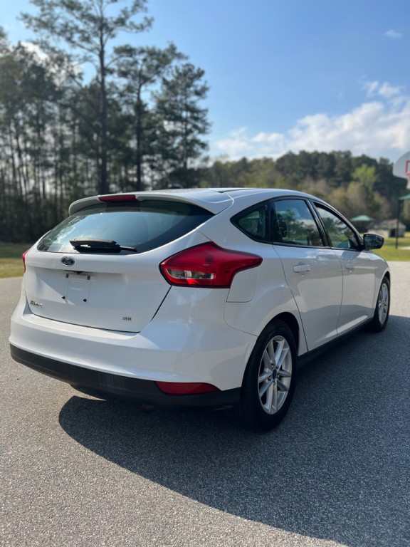 2016 Ford Focus Image 5