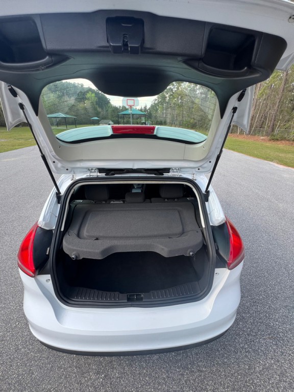 2016 Ford Focus Image 15