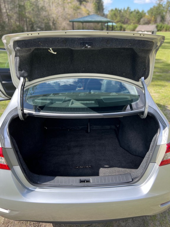 2015 Nissan Sentra Image 14