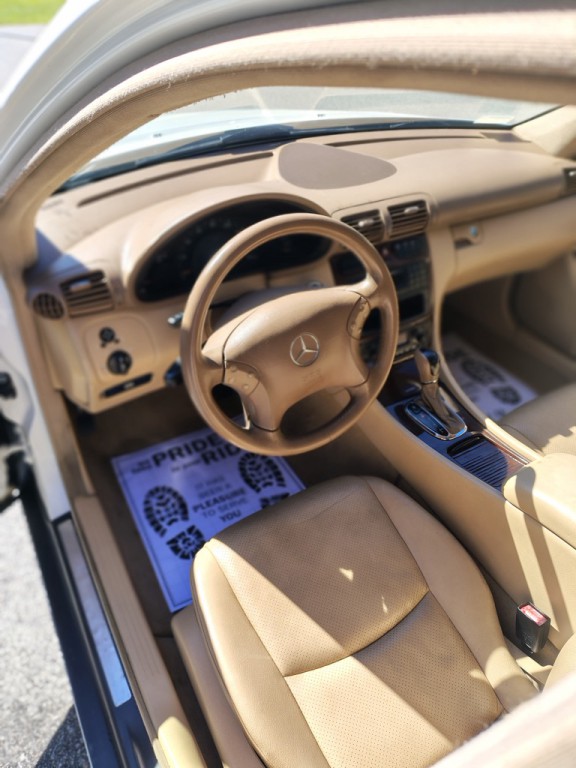 2003 Mercedes-Benz C-Class Image 10