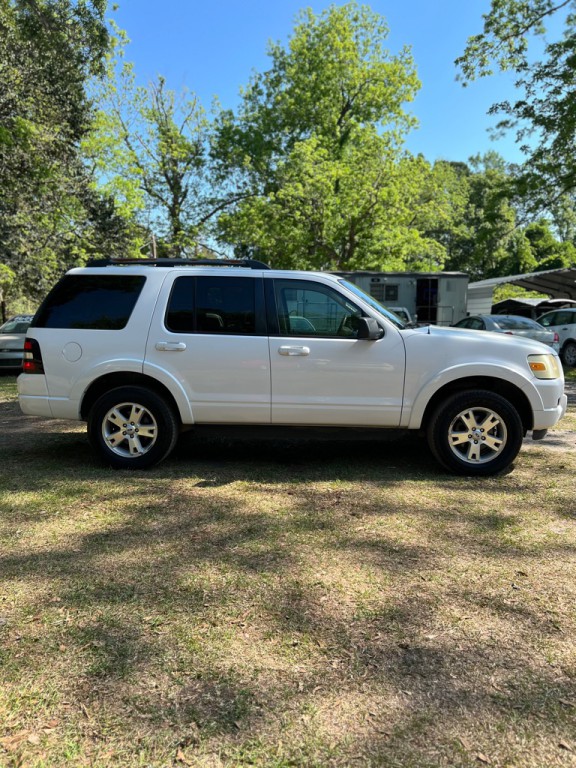 2009 Ford Explorer Image 4