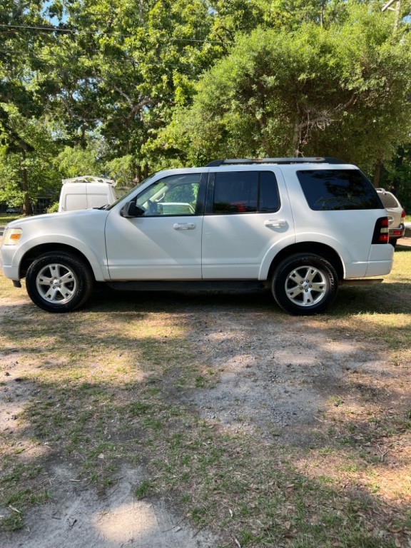 2009 Ford Explorer Image 8