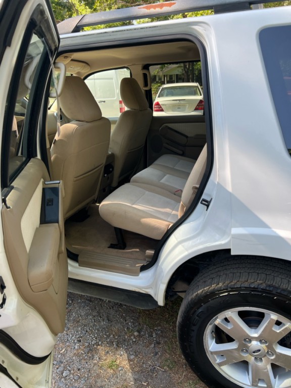 2009 Ford Explorer Image 13