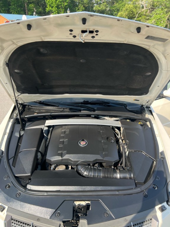 2011 Cadillac CTS Image 17