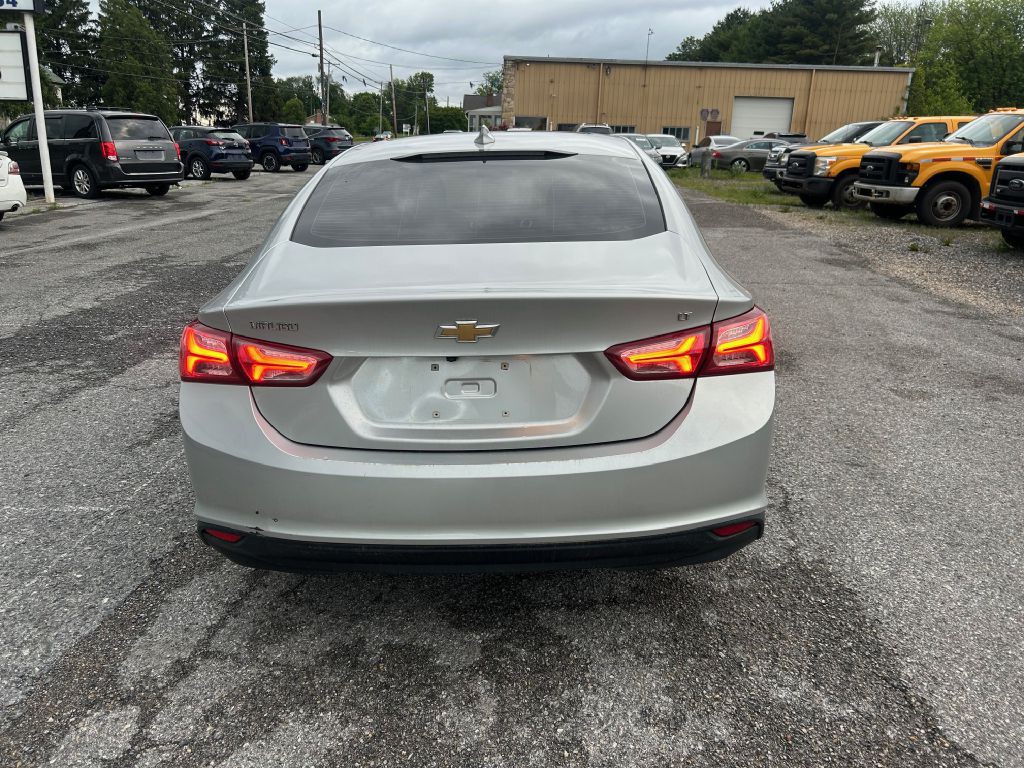 2020 Chevrolet Malibu Image 3
