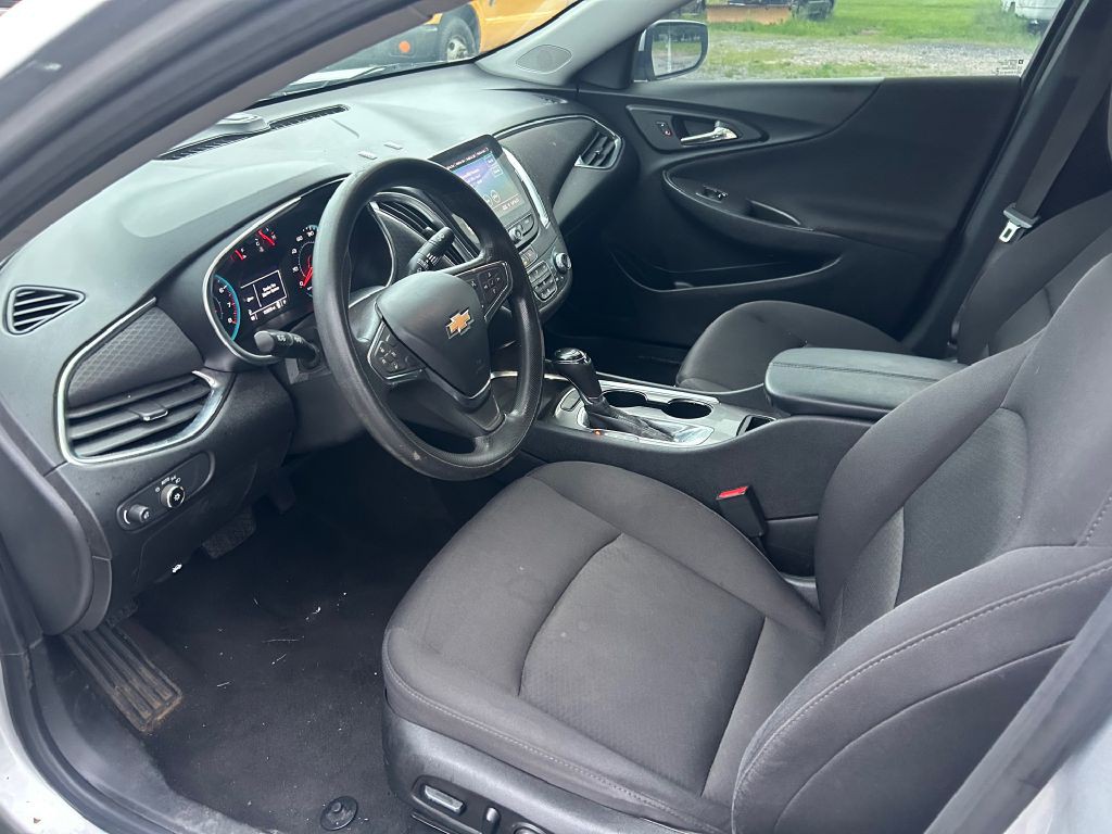 2020 Chevrolet Malibu Image 4