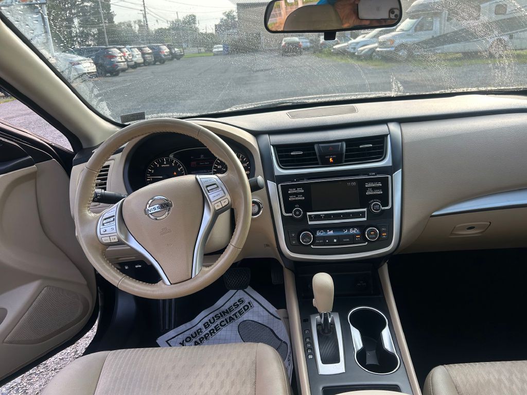 2017 Nissan Altima Image 6