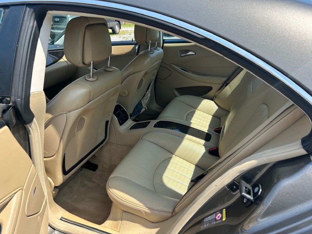 2009 Mercedes-Benz CLS-Class Image 5
