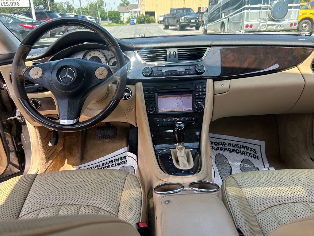 2009 Mercedes-Benz CLS-Class Image 6