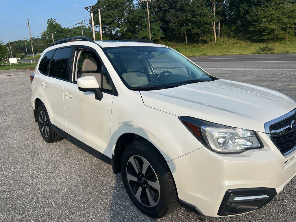 2018 Subaru Forester Image 2