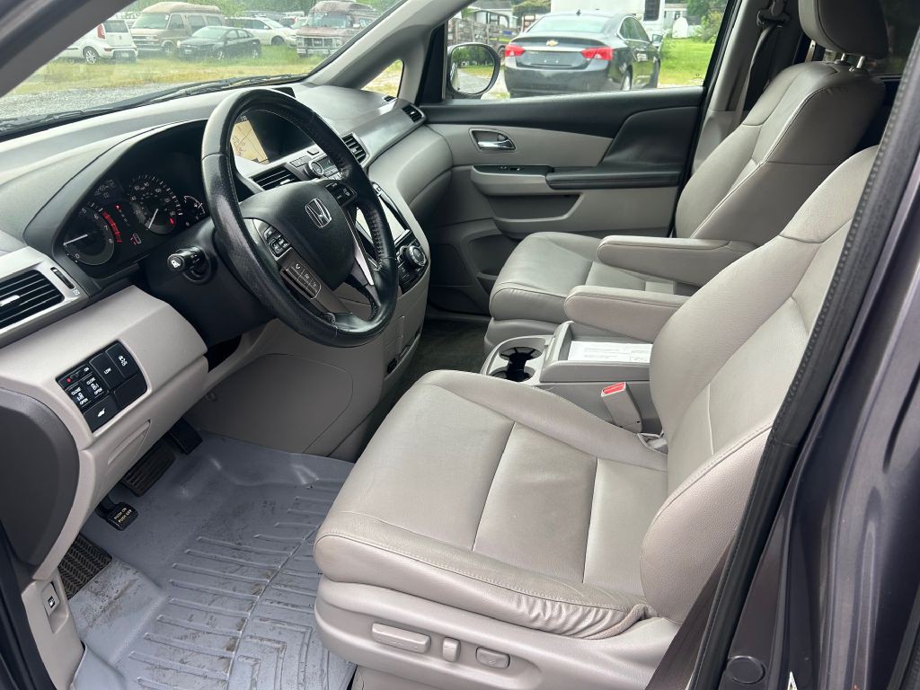 2016 Honda Odyssey Image 4