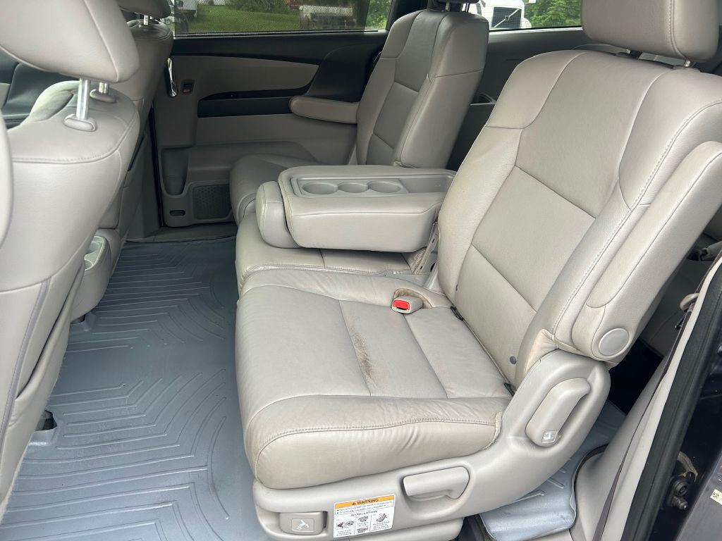 2016 Honda Odyssey Image 5