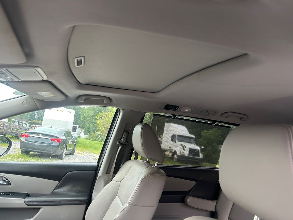 2016 Honda Odyssey Image 8