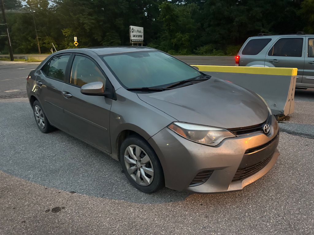 2016 Toyota Corolla Image 2