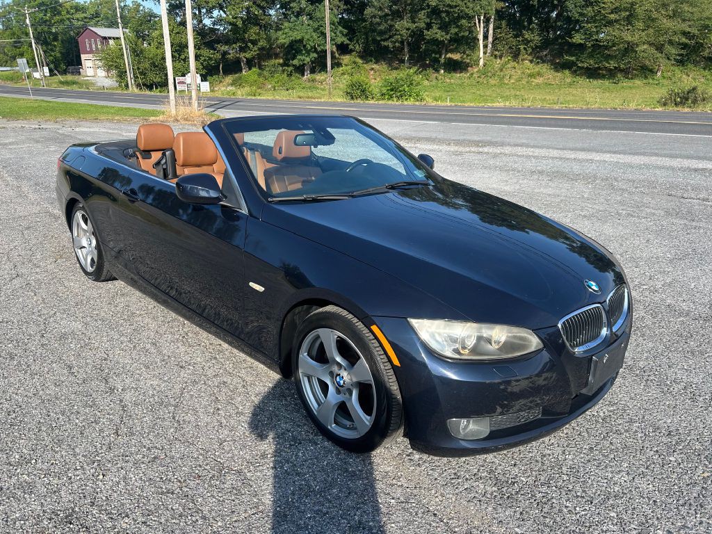 2010 BMW 3 Series Image 2
