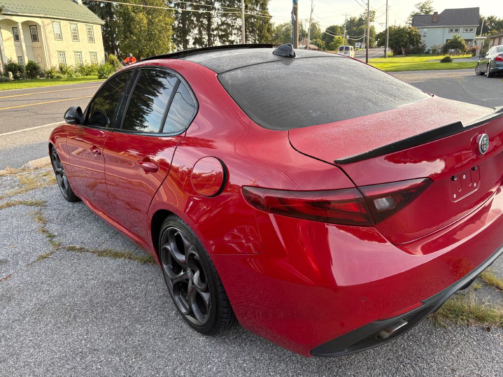 2017 Alfa Romeo Giulia Image 4