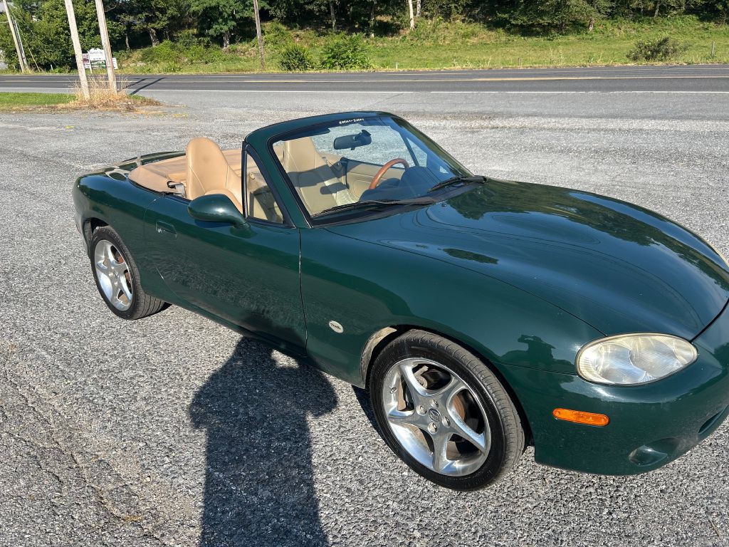 2001 Mazda MX-5 Miata Image 2
